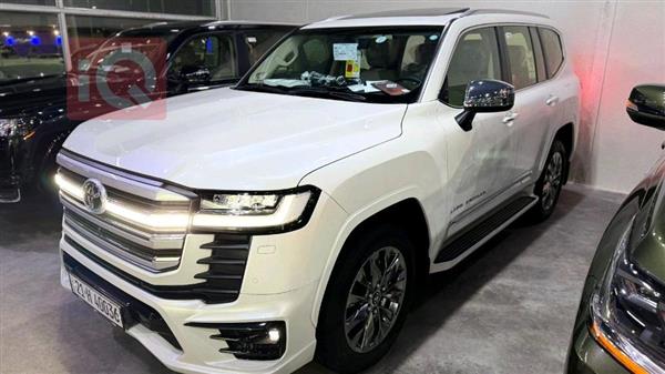 Toyota Land Cruiser 2023 for sale in Iraq - Basra